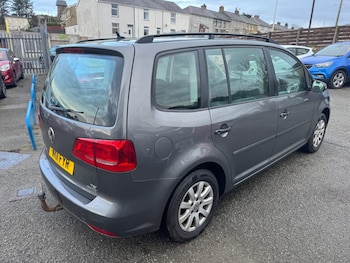 Used Volkswagen Touran 2011 for sale - 79107950: Photo