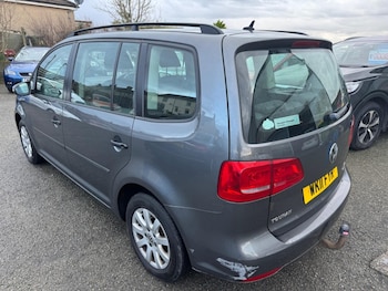 Used Volkswagen Touran 2011 for sale - 79107950: Photo