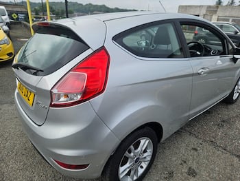 Used Ford Fiesta 2016 for sale - 79674342: Photo