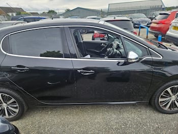Used Peugeot 208 2016 for sale - 79720351: Photo