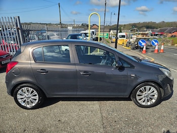 Used Vauxhall Corsa 2014 for sale - 79107925: Photo
