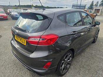 Used Ford Fiesta 2017 for sale - 79438748: Photo