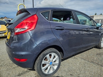 Used Ford Fiesta 2011 for sale - 79606745: Photo