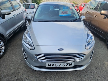 Used Ford Fiesta 2017 for sale - 79606749: Photo