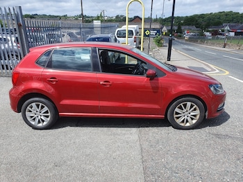 Used Volkswagen Polo 2015 for sale - 79107933: Photo