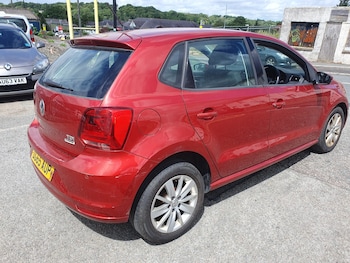 Used Volkswagen Polo 2015 for sale - 79107933: Photo