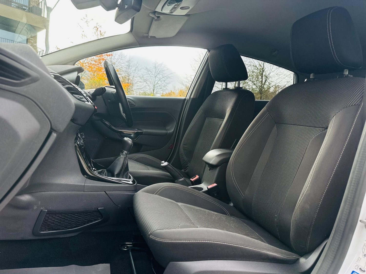 Used Ford Fiesta 2015 for sale - 76539888: Photo 11