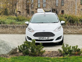 Used Ford Fiesta 2015 for sale - 76539888: Photo