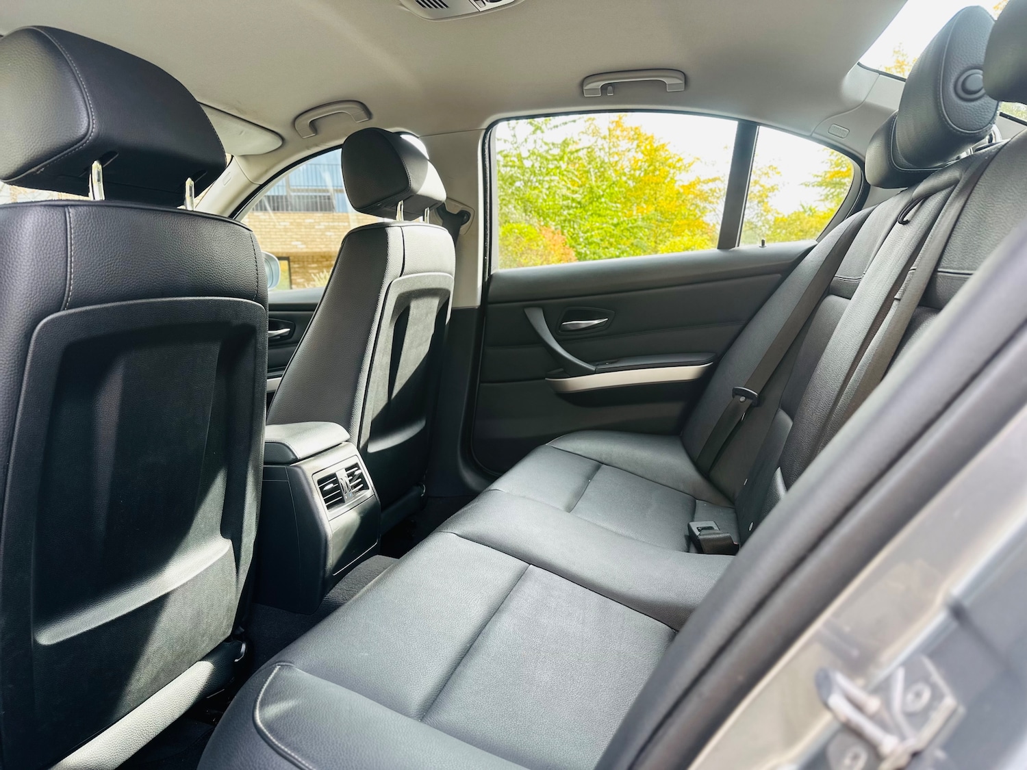 Used BMW 3 Series 2010 for sale - 76076075: Photo 44