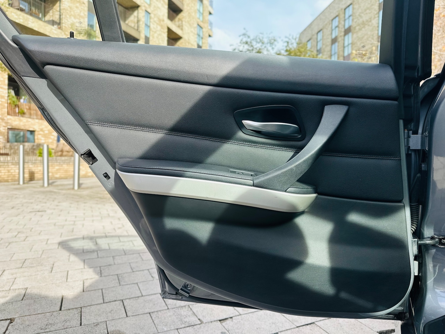 Used BMW 3 Series 2010 for sale - 76076075: Photo 46