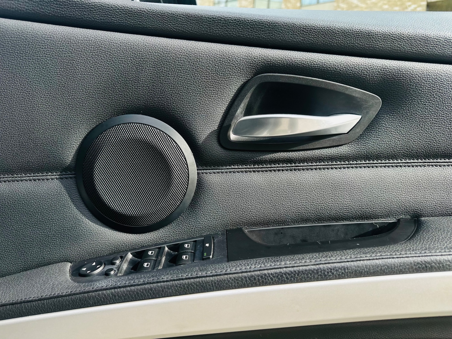 Used BMW 3 Series 2010 for sale - 76076075: Photo 52