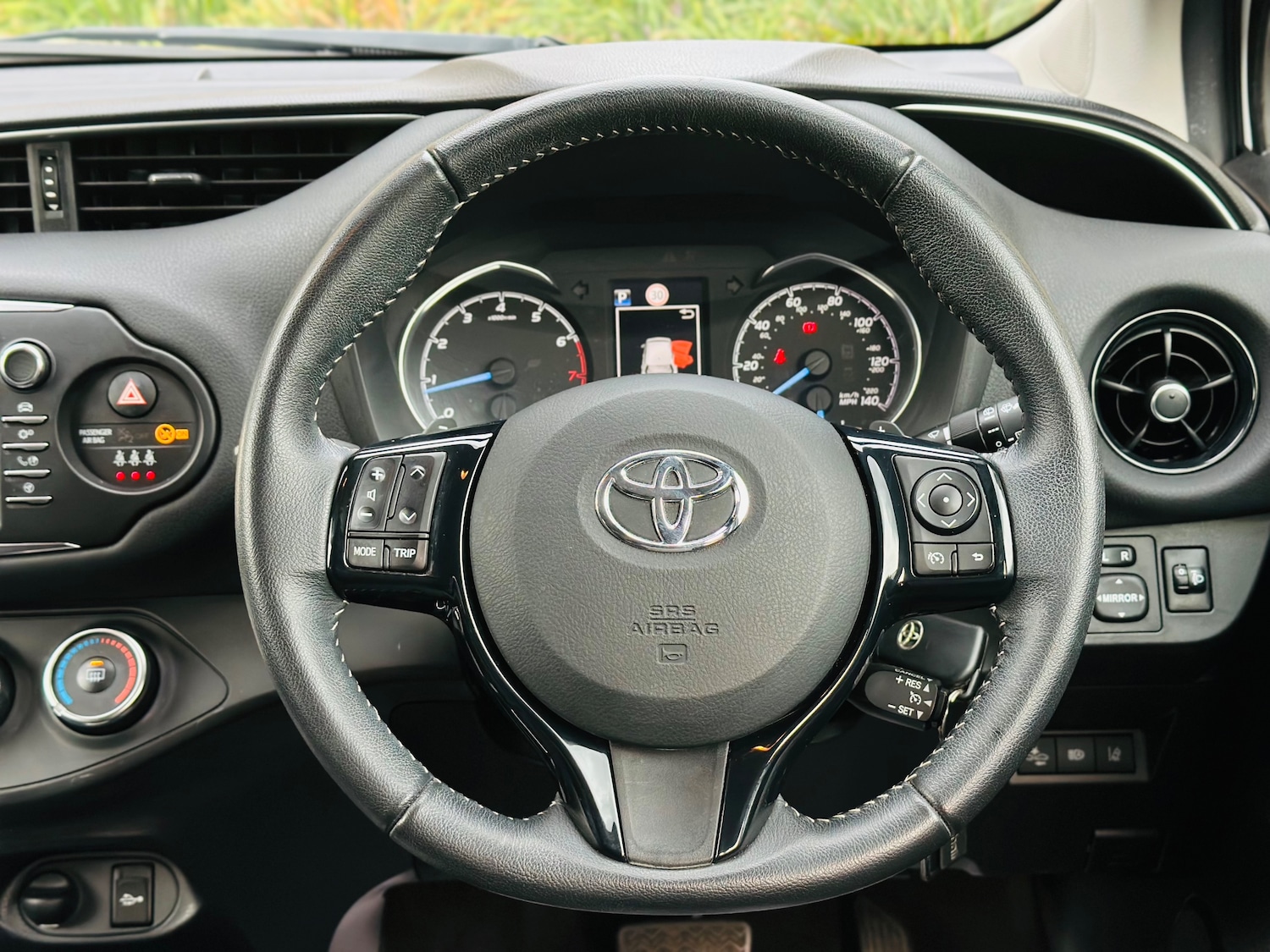 Used Toyota Yaris 2018 for sale - 76100252: Photo 17