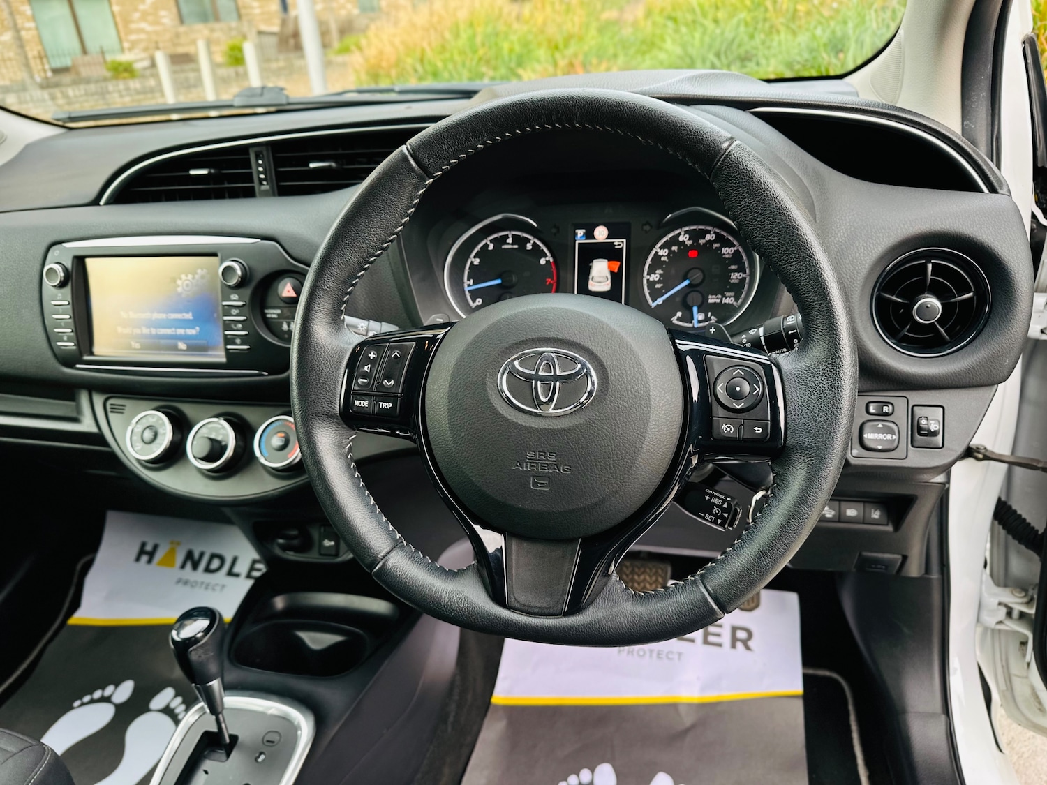 Used Toyota Yaris 2018 for sale - 76100252: Photo 18