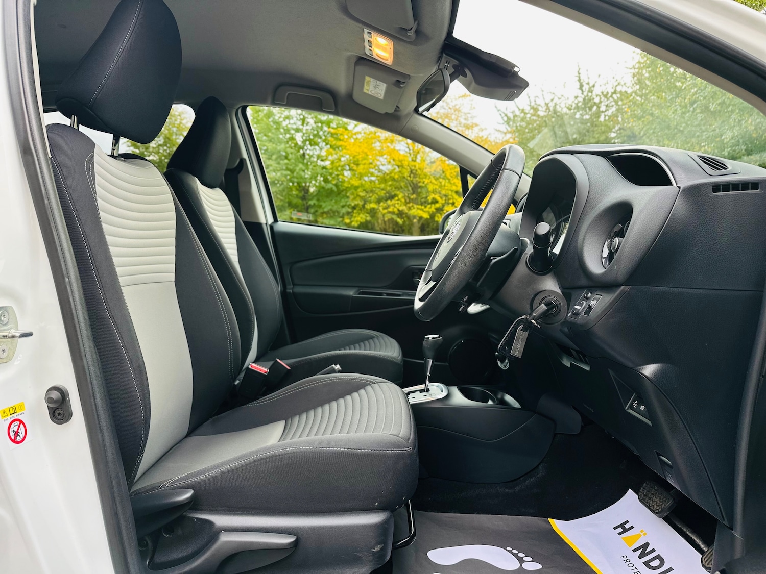 Used Toyota Yaris 2018 for sale - 76100252: Photo 20