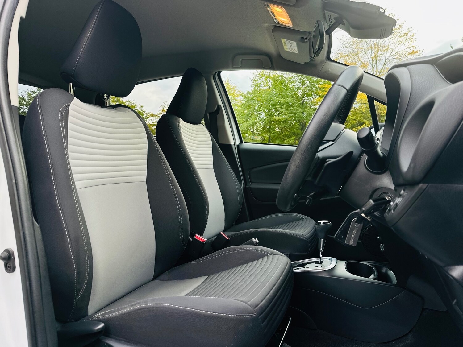 Used Toyota Yaris 2018 for sale - 76100252: Photo 23