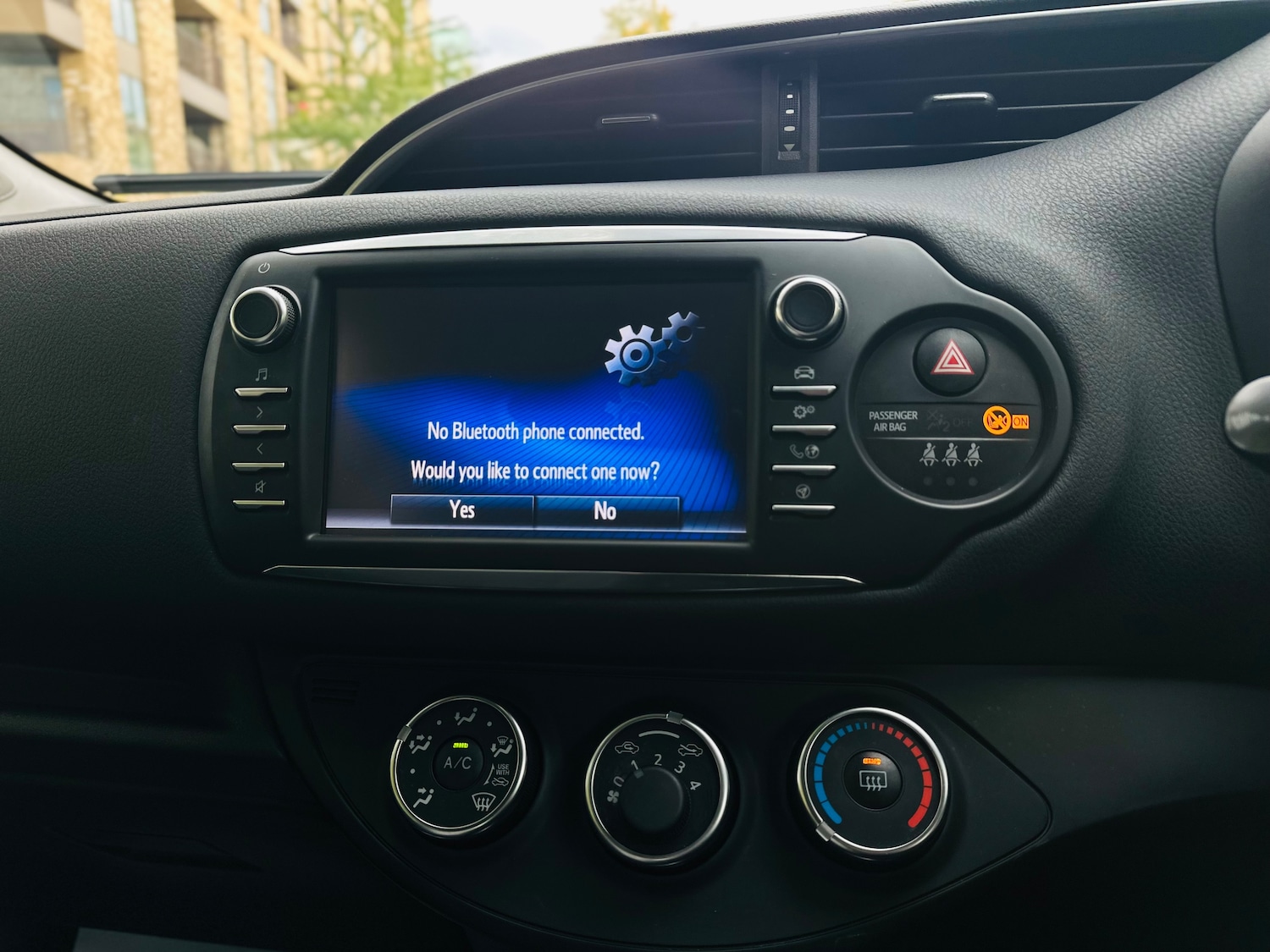 Used Toyota Yaris 2018 for sale - 76100252: Photo 43