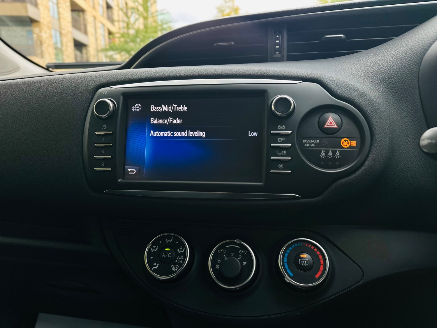 Used Toyota Yaris 2018 for sale - 76100252: Photo 45