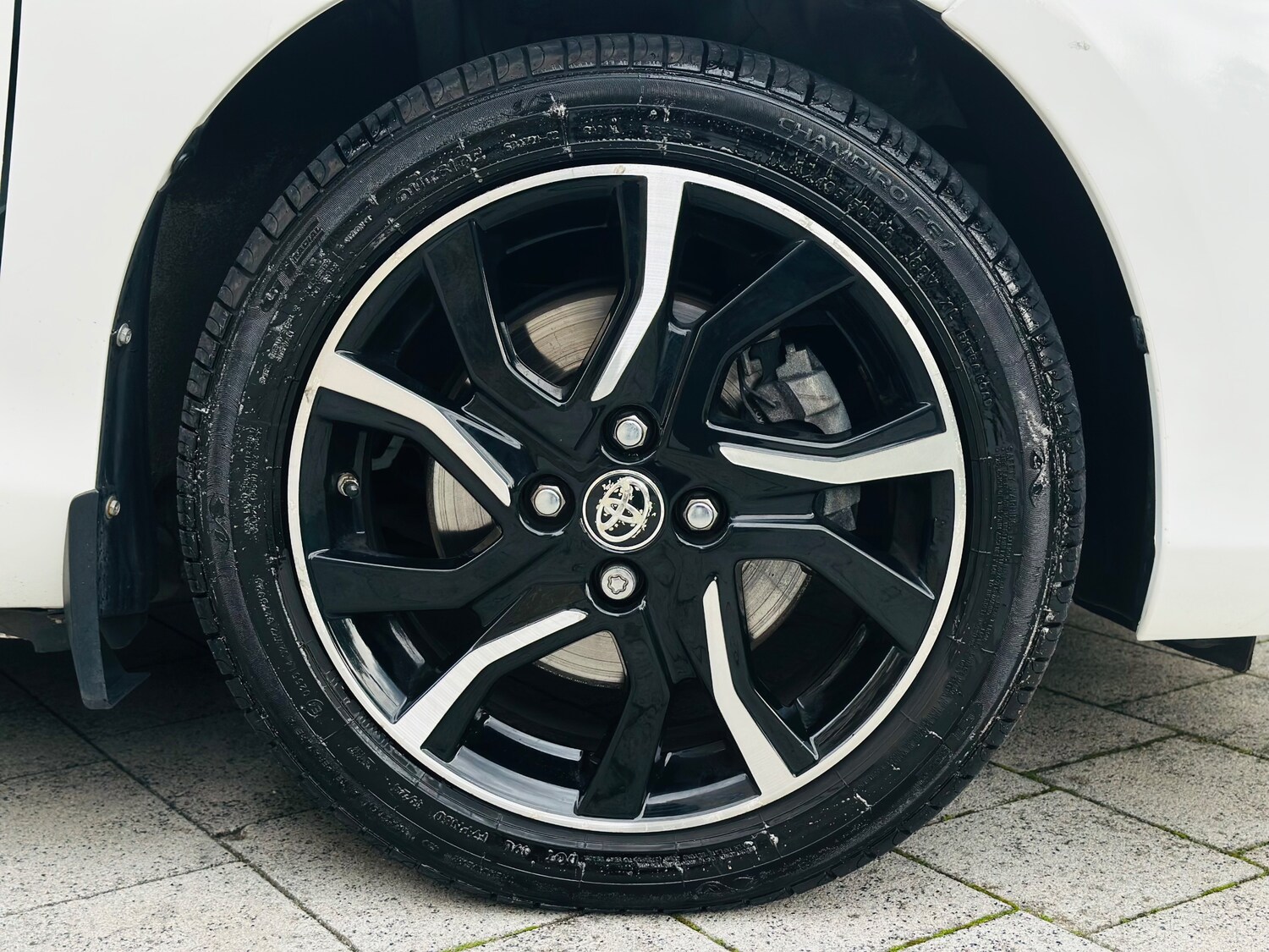 Used Toyota Yaris 2018 for sale - 76100252: Photo 60