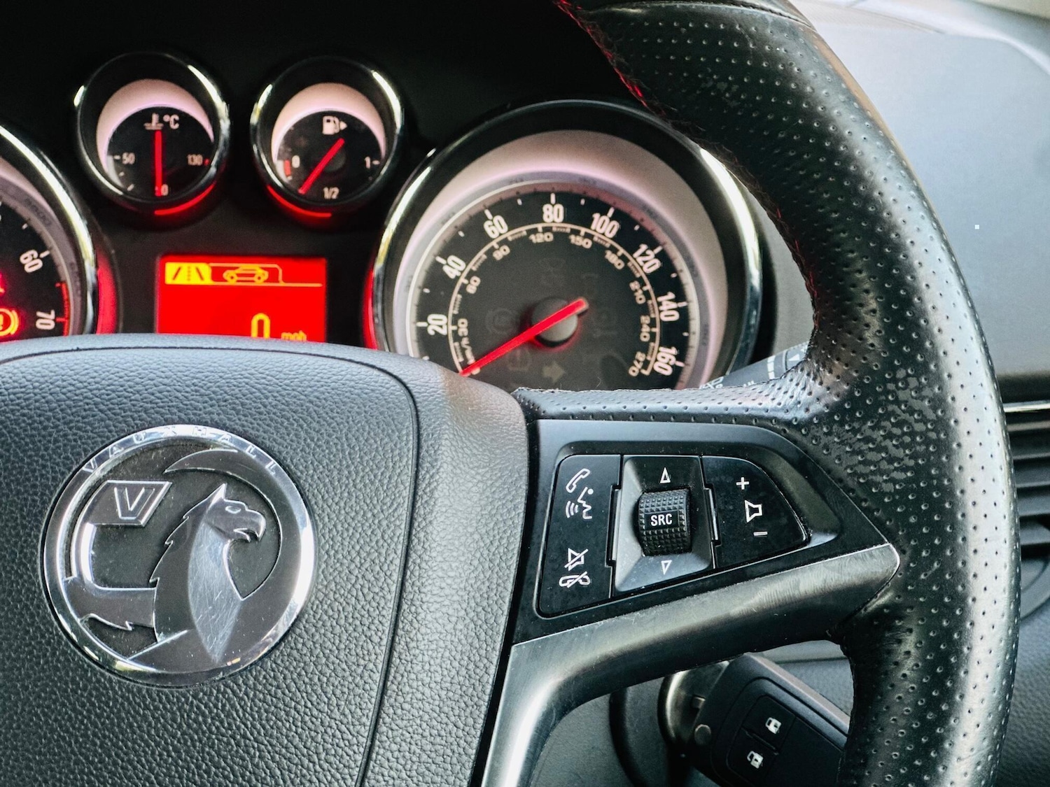 Used Vauxhall Zafira Tourer 2015 for sale - 76505097: Photo 10