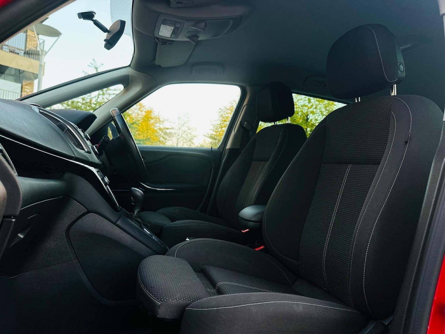 Used Vauxhall Zafira Tourer 2015 for sale - 76505097: Photo 12