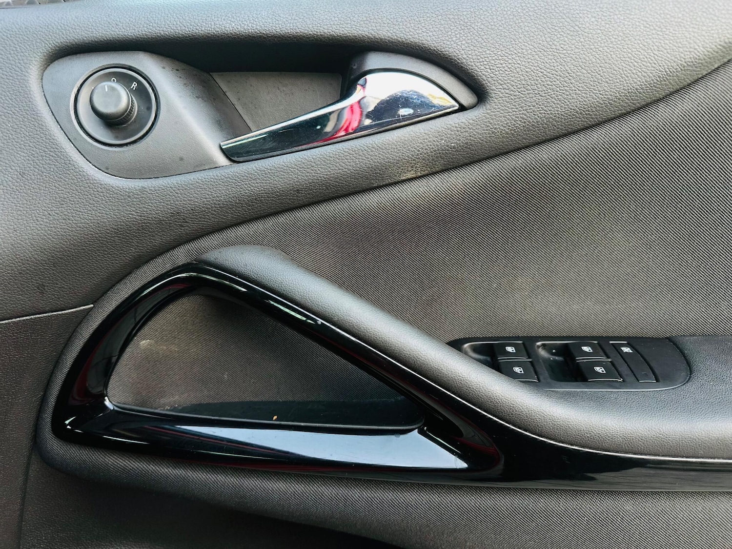 Used Vauxhall Zafira Tourer 2015 for sale - 76505097: Photo 18