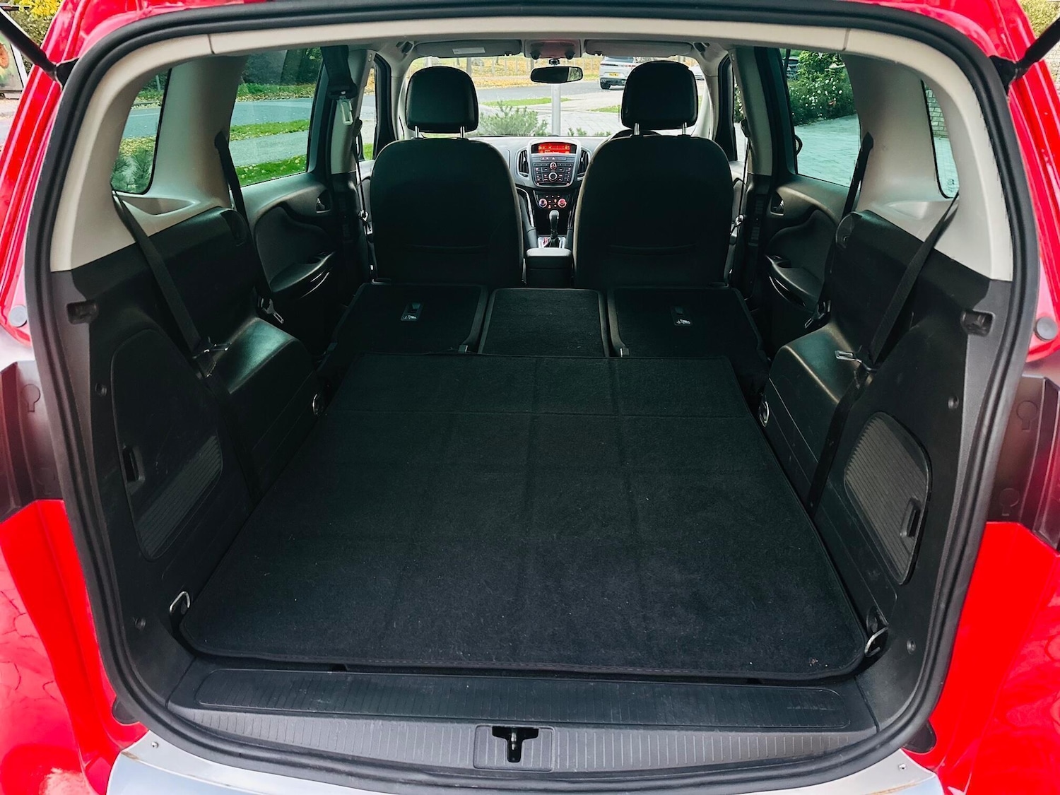 Used Vauxhall Zafira Tourer 2015 for sale - 76505097: Photo 19