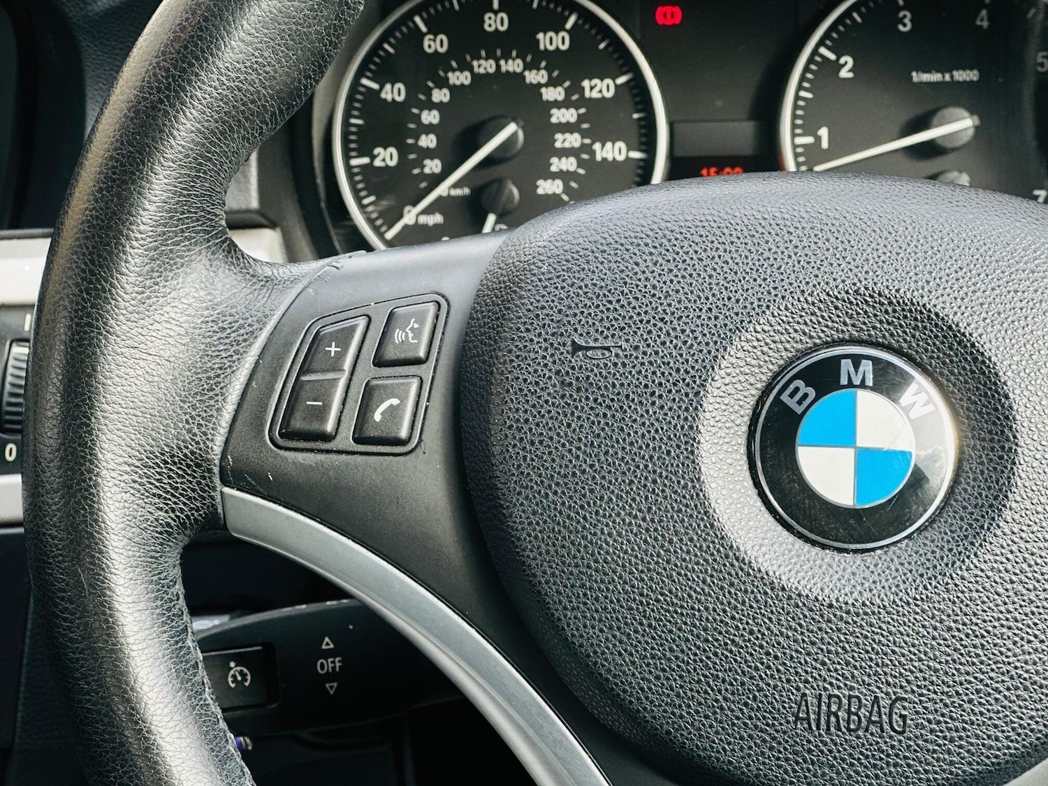 Used BMW 3 Series 2010 for sale - 76505090: Photo 17