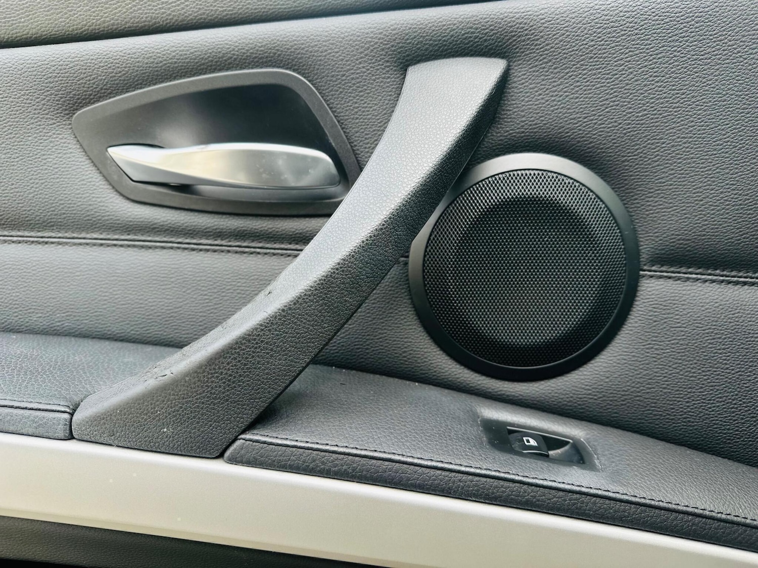 Used BMW 3 Series 2010 for sale - 76505090: Photo 20