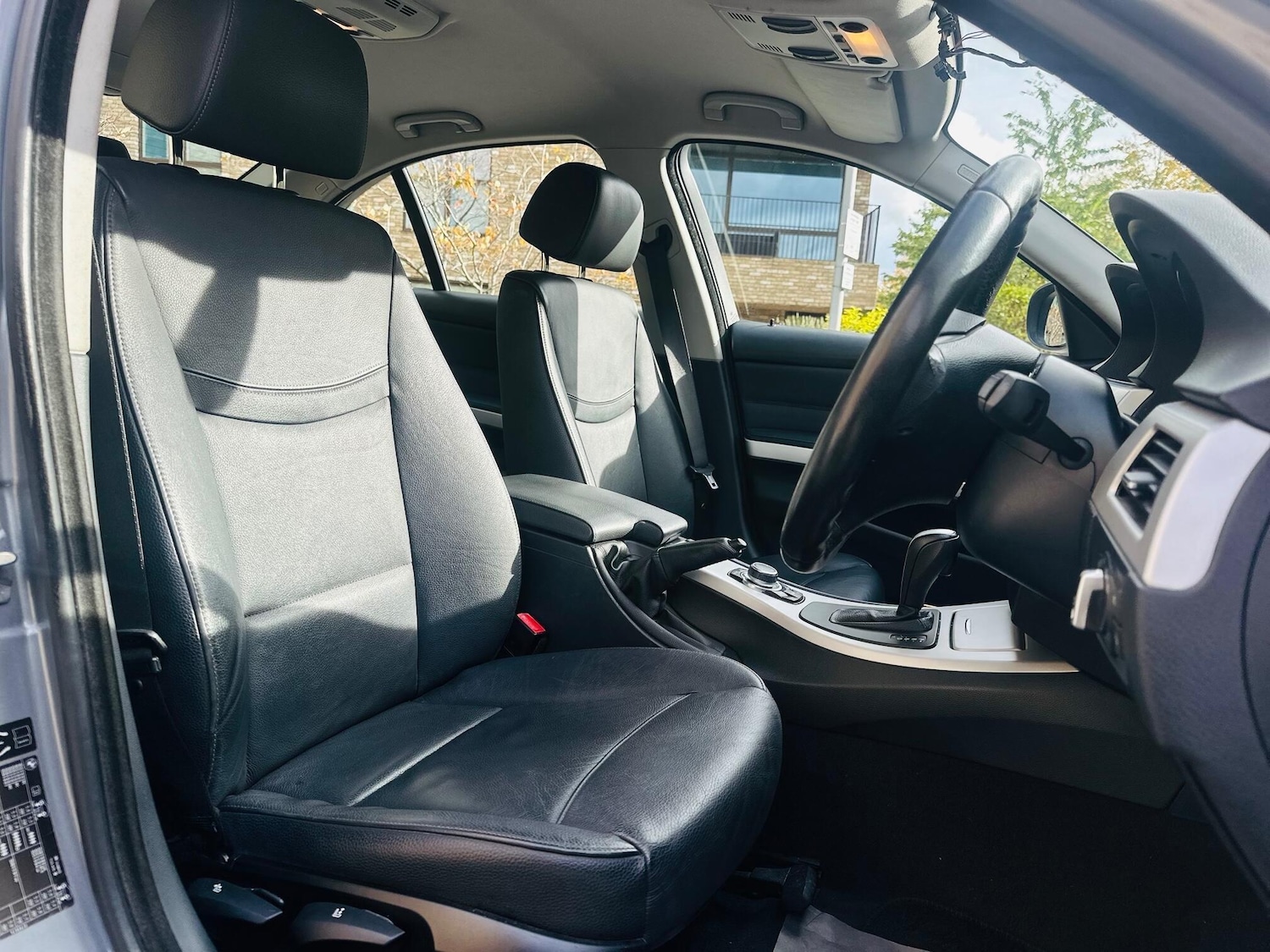 Used BMW 3 Series 2010 for sale - 76505090: Photo 29