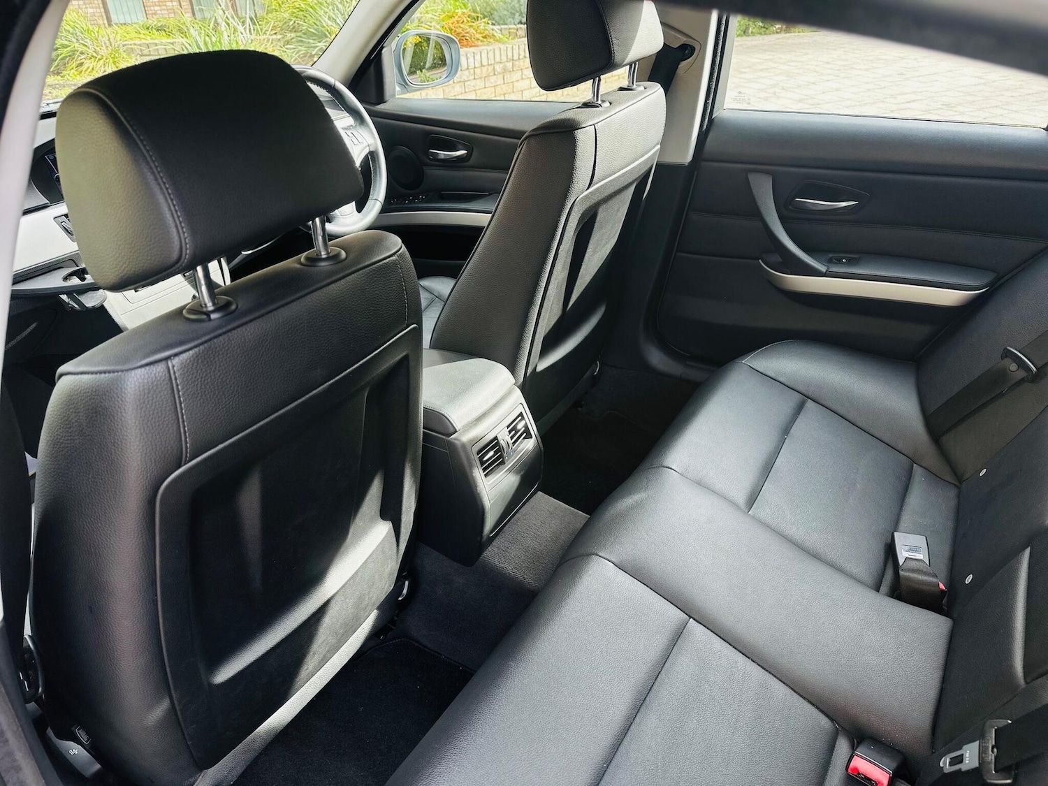 Used BMW 3 Series 2010 for sale - 76505090: Photo 45