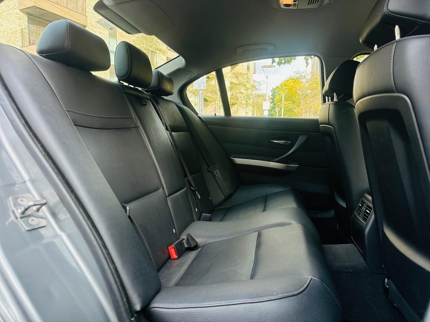 Used BMW 3 Series 2010 for sale - 76505090: Photo 9