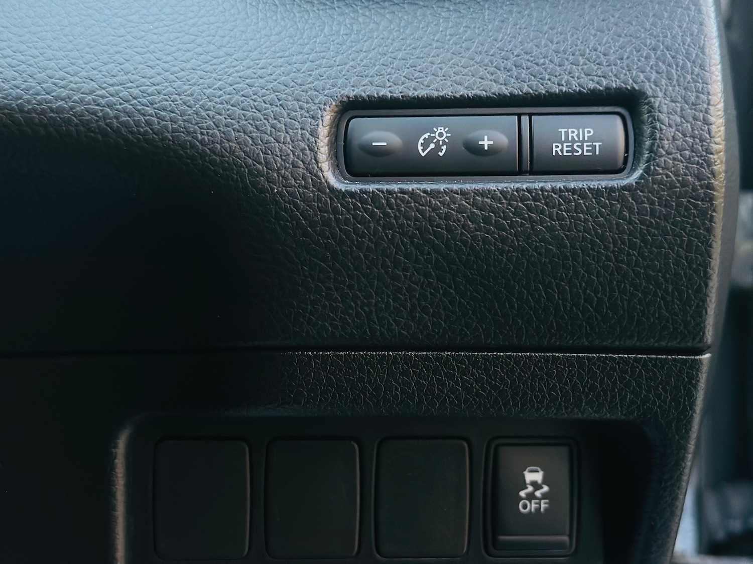 Used Nissan Qashqai 2014 for sale - 76076076: Photo 51