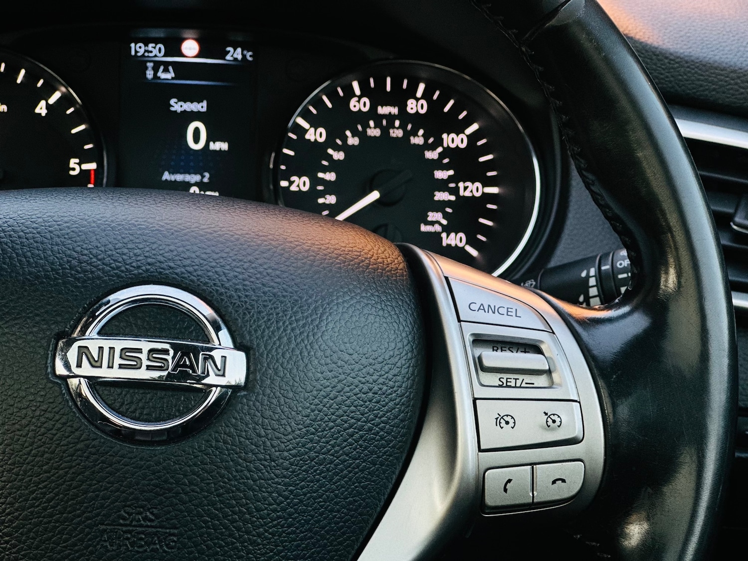 Used Nissan Qashqai 2014 for sale - 76076076: Photo 71