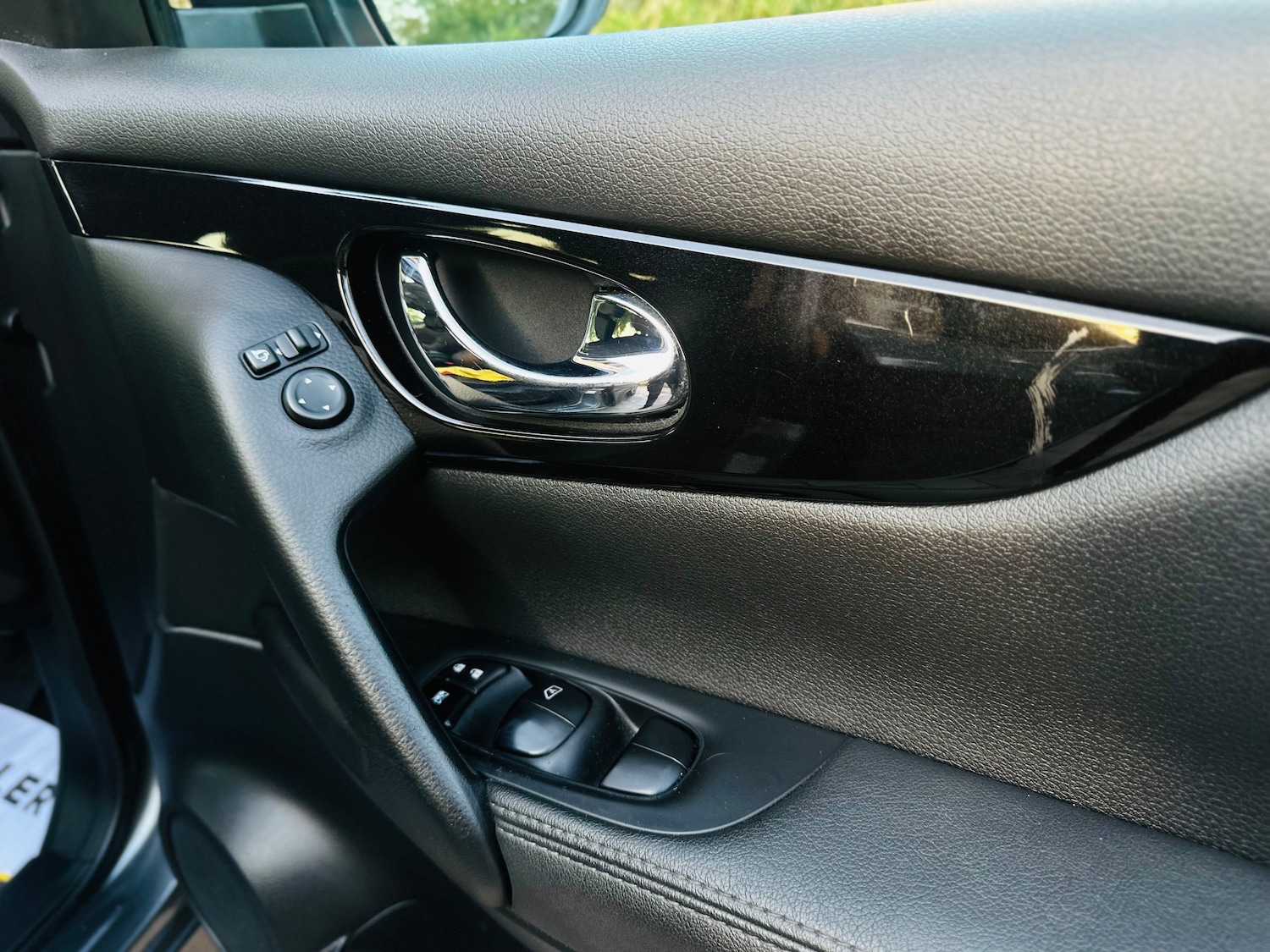 Used Nissan Qashqai 2014 for sale - 76076076: Photo 86