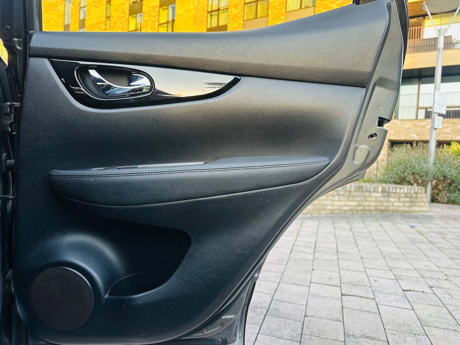 Used Nissan Qashqai 2014 for sale - 76076076: Photo 90