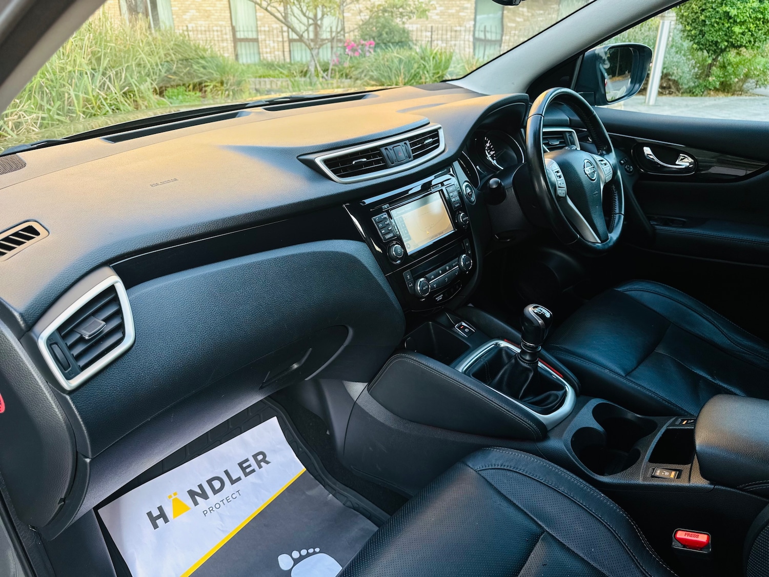 Used Nissan Qashqai 2014 for sale - 76076076: Photo 99