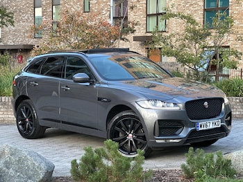 Used Jaguar F-Pace 2017 for sale - 76076079: Photo