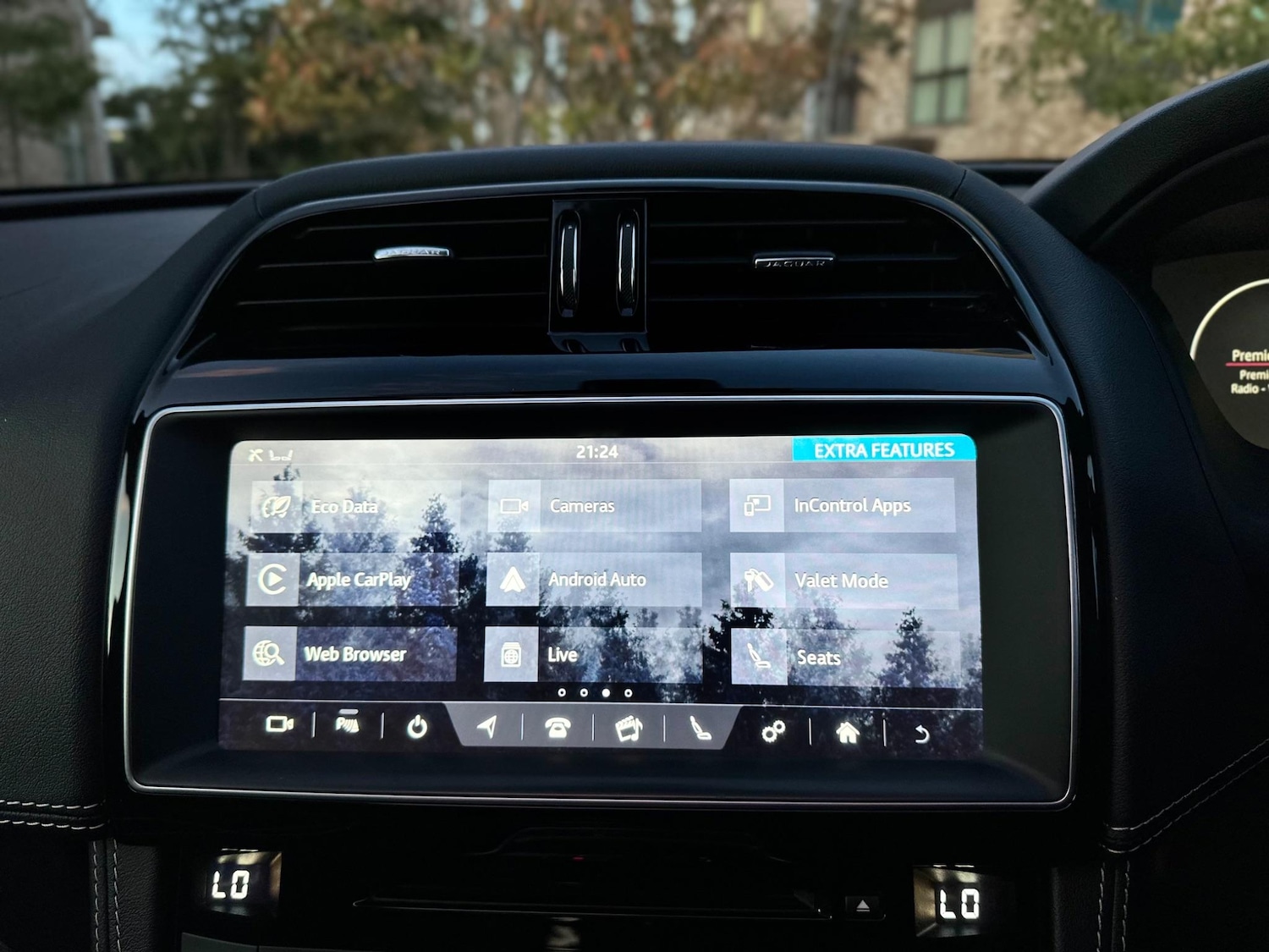 Used Jaguar F-Pace 2017 for sale - 76076079: Photo 51