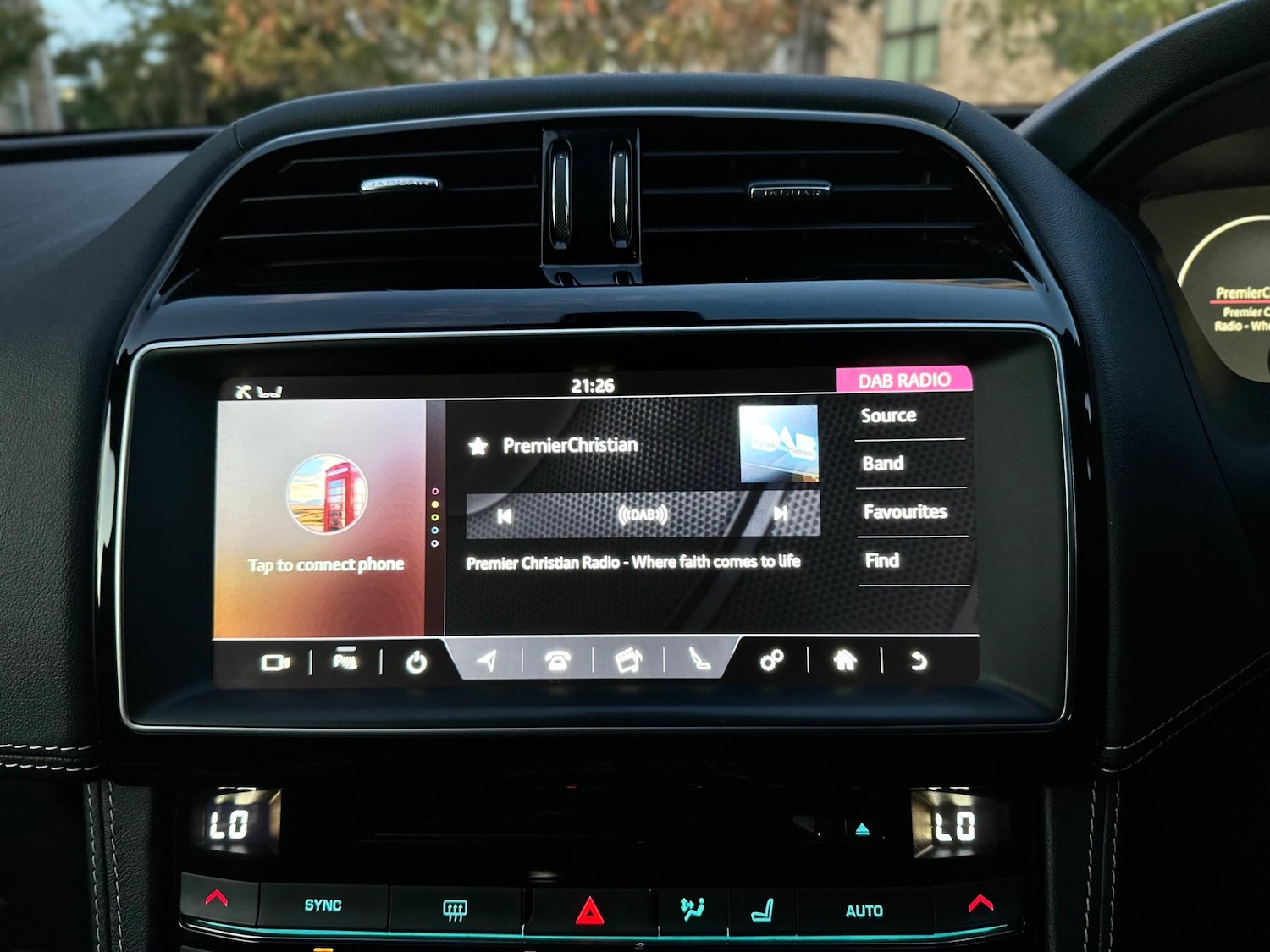 Used Jaguar F-Pace 2017 for sale - 76076079: Photo 58