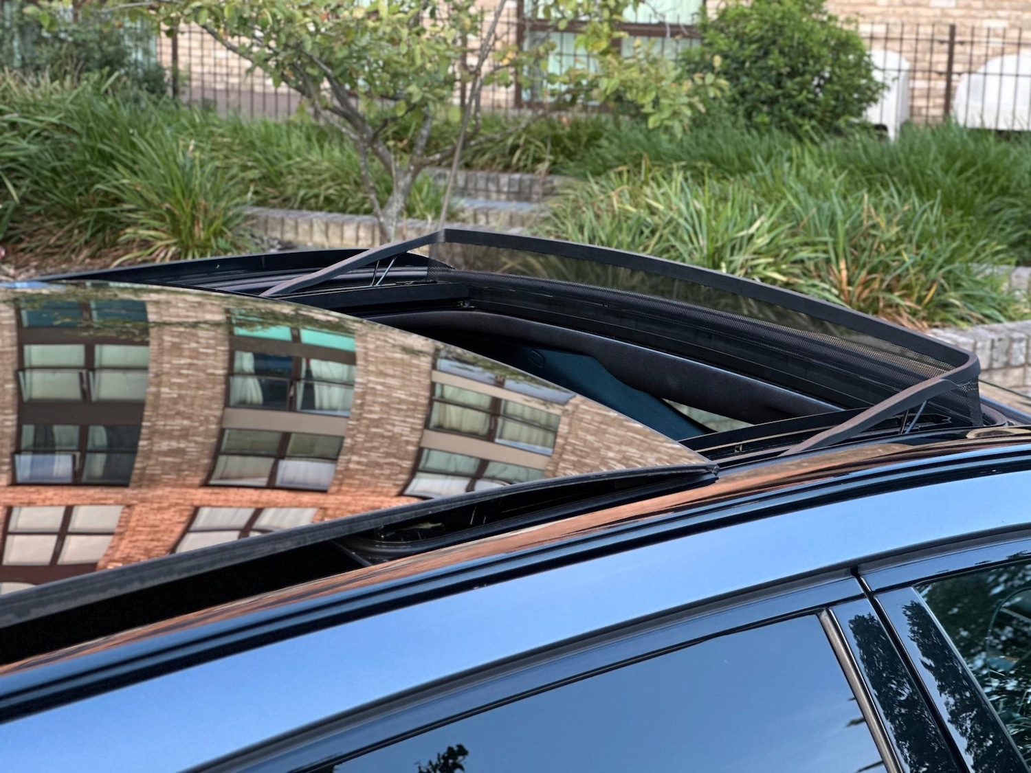 Used Jaguar F-Pace 2017 for sale - 76076079: Photo 64