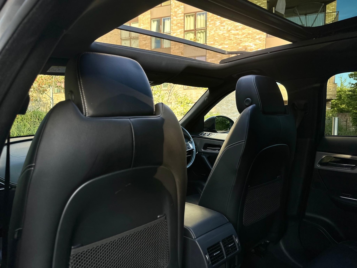 Used Jaguar F-Pace 2017 for sale - 76076079: Photo 72