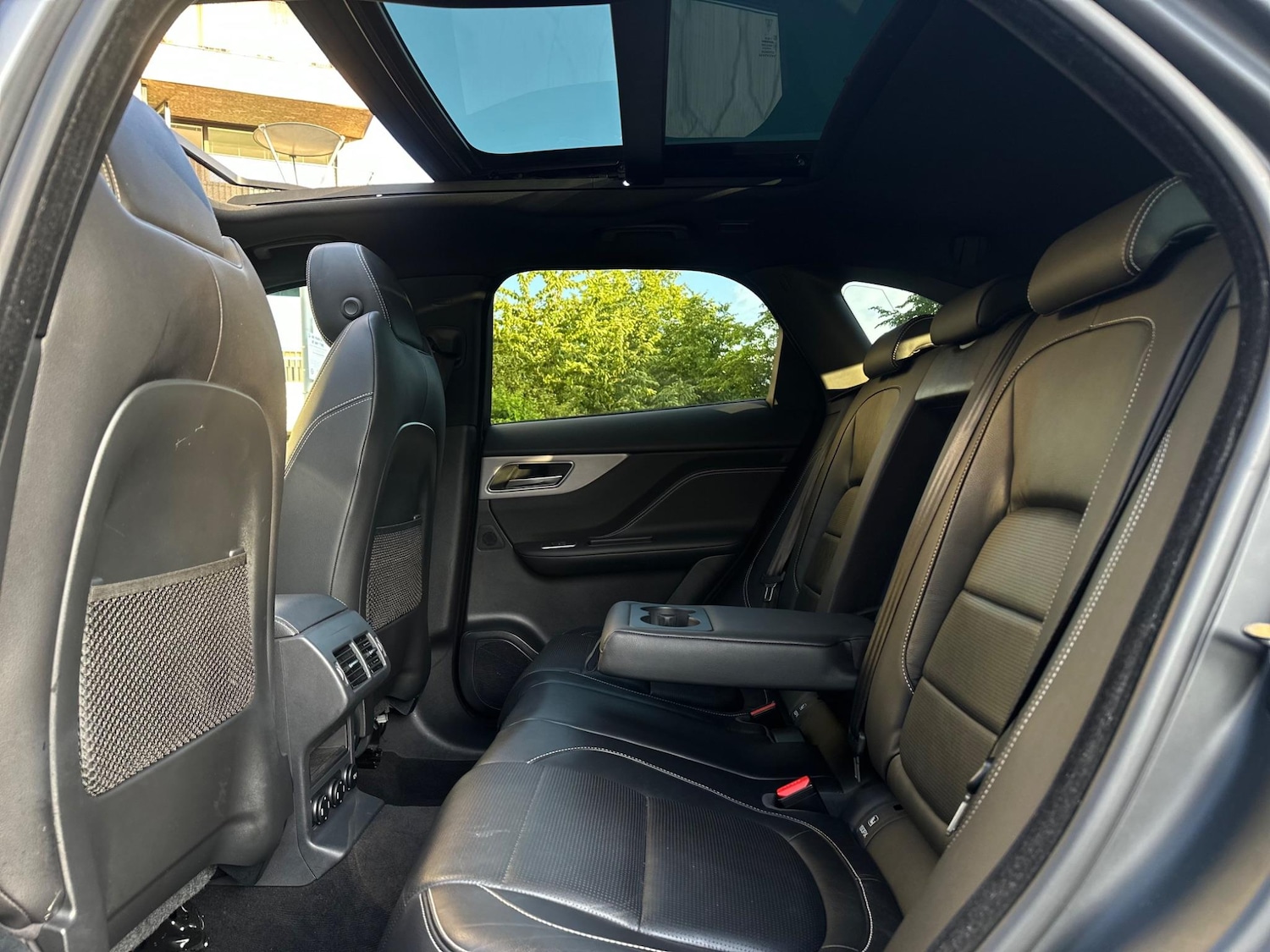 Used Jaguar F-Pace 2017 for sale - 76076079: Photo 73