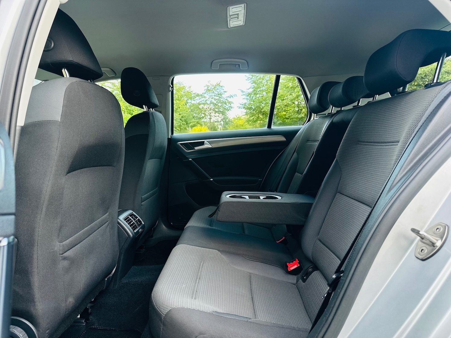 Used Volkswagen Golf 2015 for sale - 76076077: Photo 56