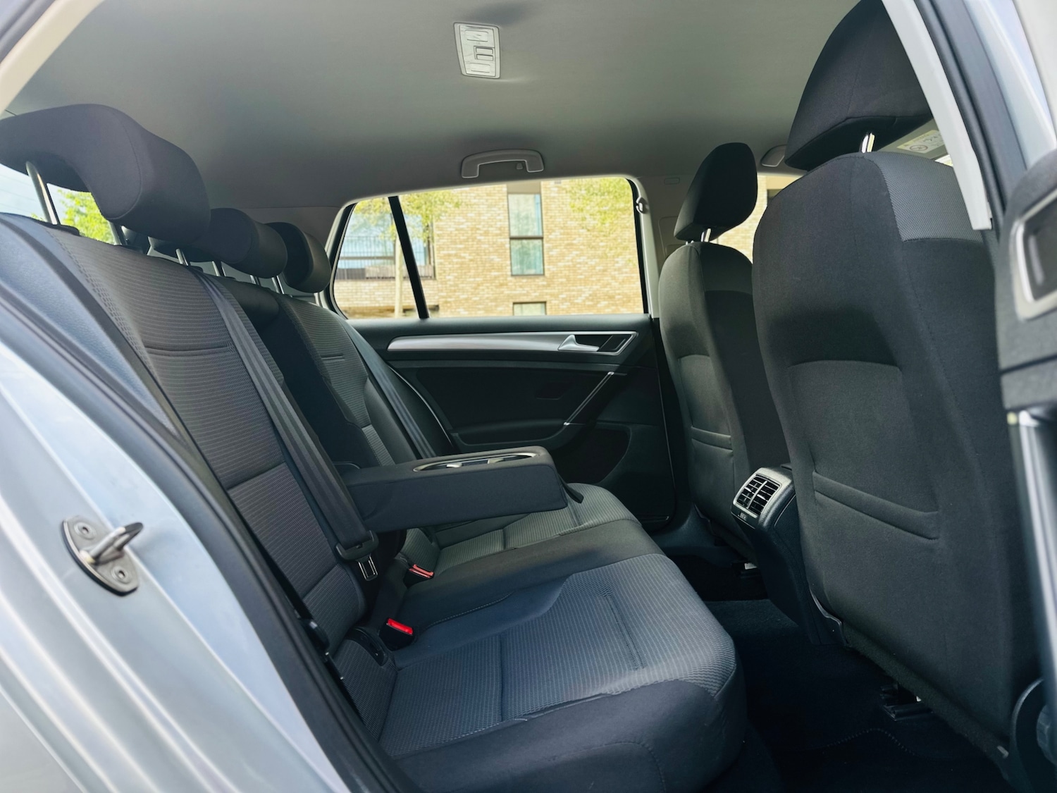 Used Volkswagen Golf 2015 for sale - 76076077: Photo 58