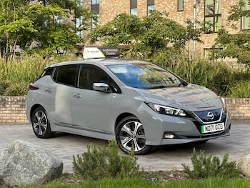 Used Nissan Leaf 2021 for sale - 76076084: Photo