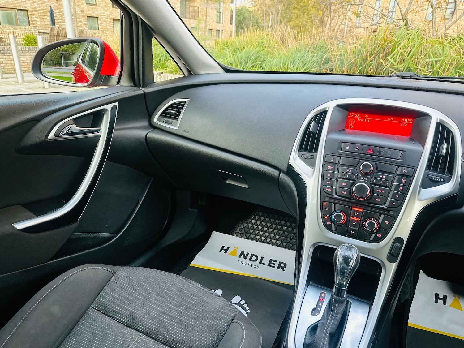 Used Vauxhall Astra 2014 for sale - 76505106: Photo 14