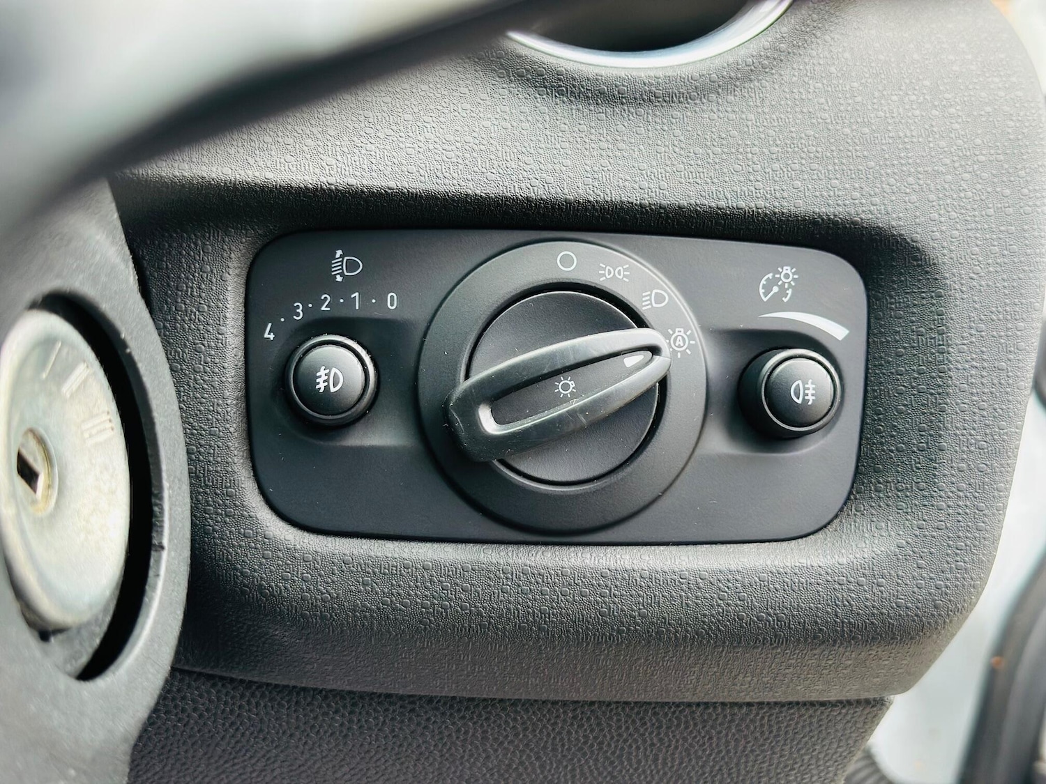 Used Ford Fiesta 2015 for sale - 76552109: Photo 29