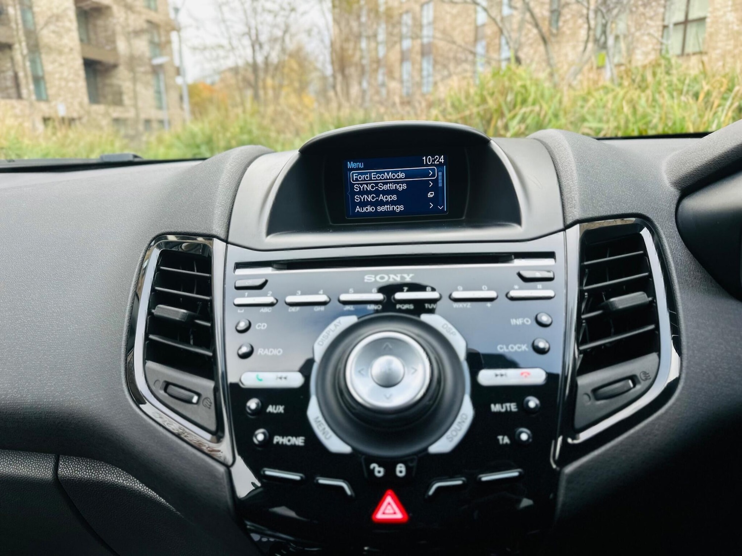 Used Ford Fiesta 2015 for sale - 76552109: Photo 32