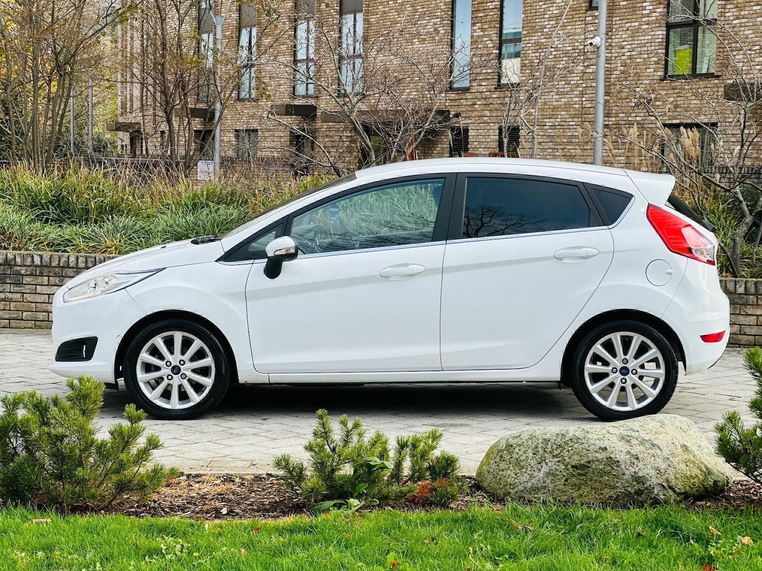 Used Ford Fiesta 2015 for sale - 76552109: Photo 9