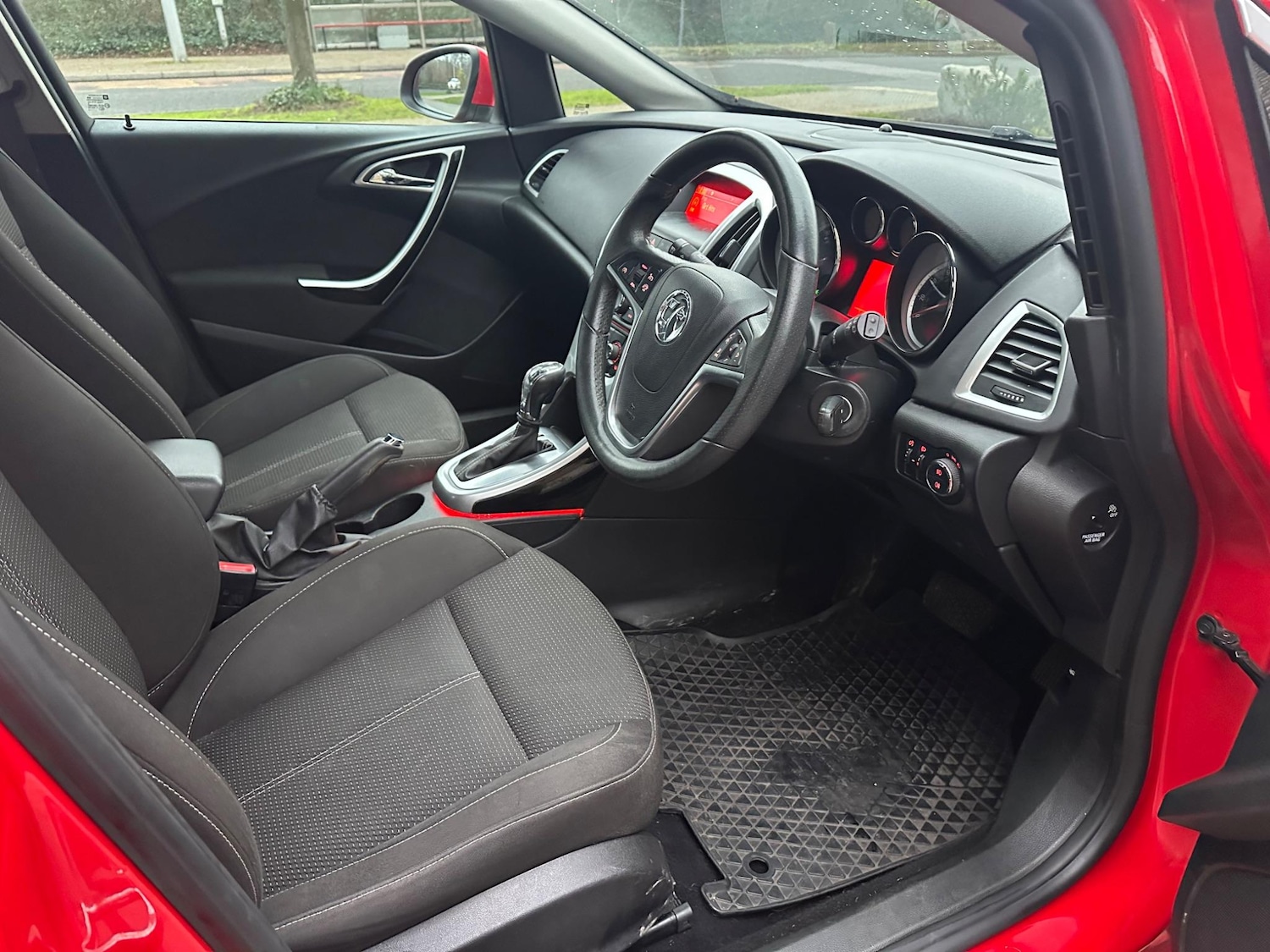 Used Vauxhall Astra for sale - 76176623: Photo 29